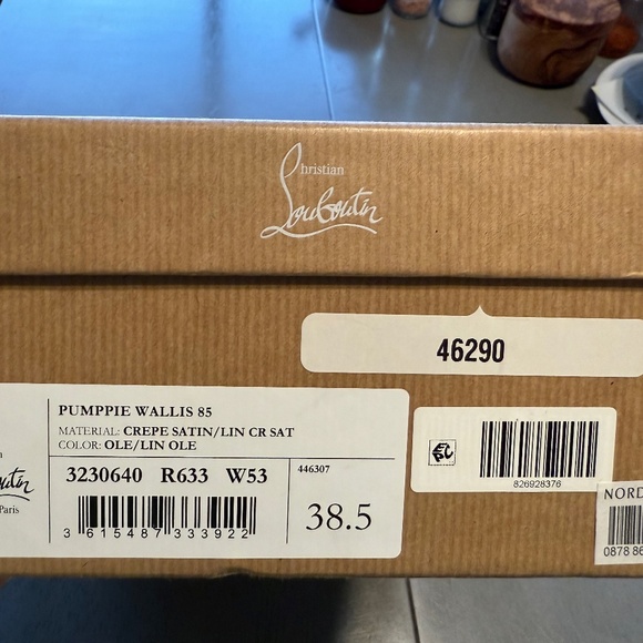 LOUBOUTIN (new!) 38.5 "Pumppie Wallis" mary-janes in Olé Red - Picture 2 of 9